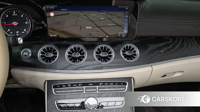 Mercedes-Benz E-Class W213 2018 Белый из Кореи, фото 3
