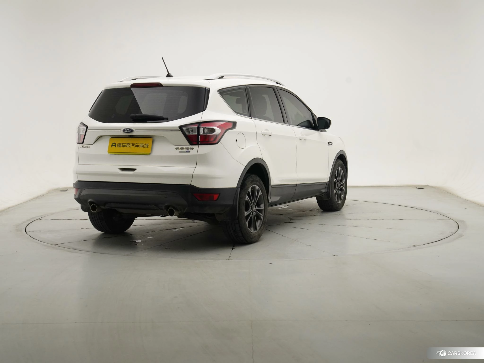 Ford Kuga 2019 Белый из Китая, фото 3