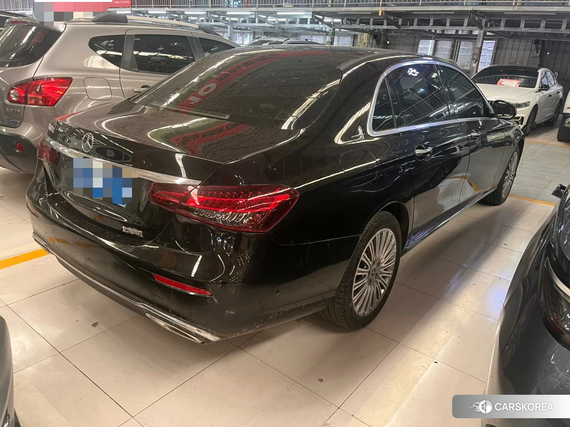 Mercedes-Benz E-Class 2021 Черный из Китая, фото 3