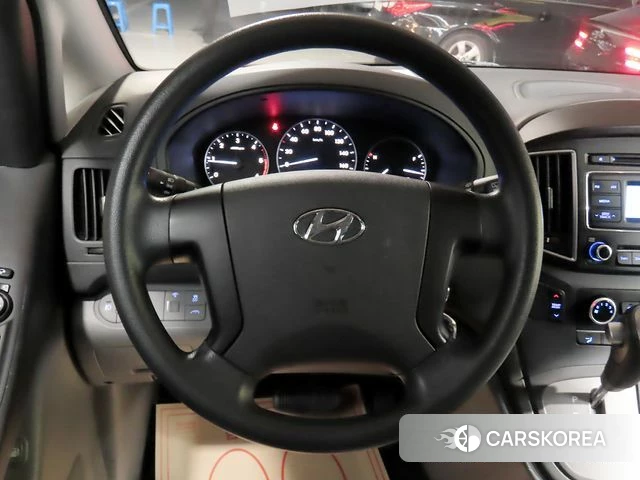 Hyundai The New Grand Starex 2019 Желтый из Кореи, фото 3