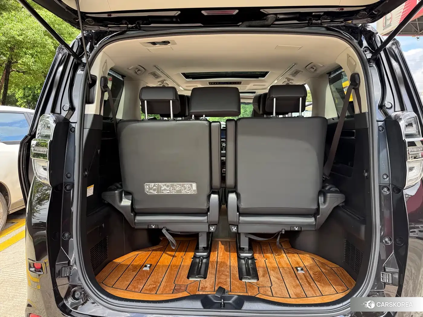 Toyota Vellfire 2020 Черный из Китая, фото 3