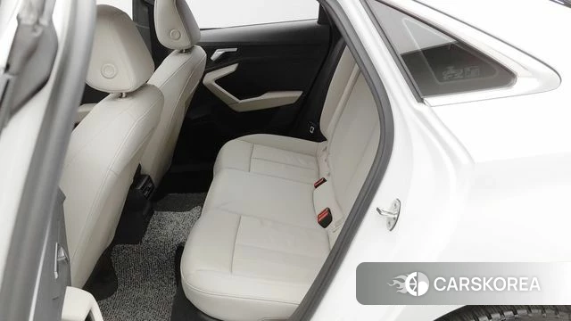 Audi A3 (8Y) 2022 Белый из Кореи, фото 3