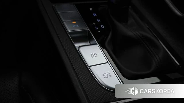 Hyundai The New Avante Hybrid (CN7) 2023 Белый из Кореи, фото 3