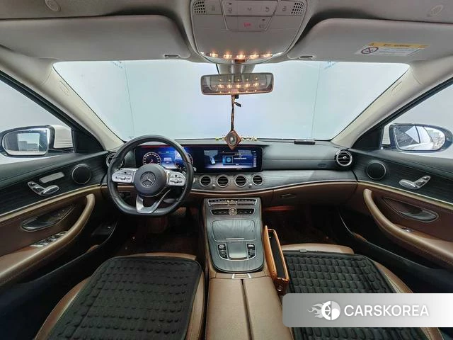 Mercedes-Benz E-Class 2020 Белый из Китая, фото 3