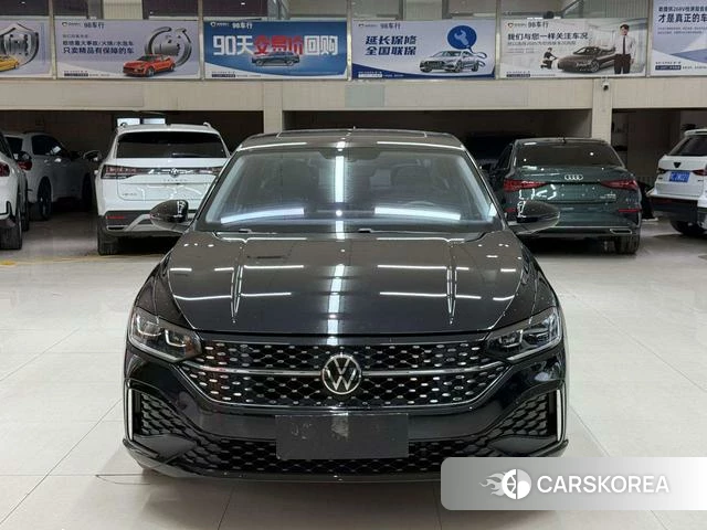 Volkswagen Lavida 2023 Черный из Китая, фото 3