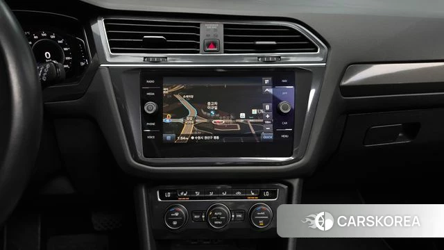 Volkswagen Tiguan Allspace 2020 Черный из Кореи, фото 3