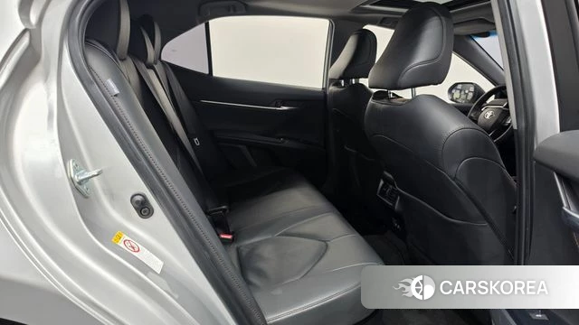 Toyota Camry (XV70) 2018 Серебряный из Кореи, фото 3