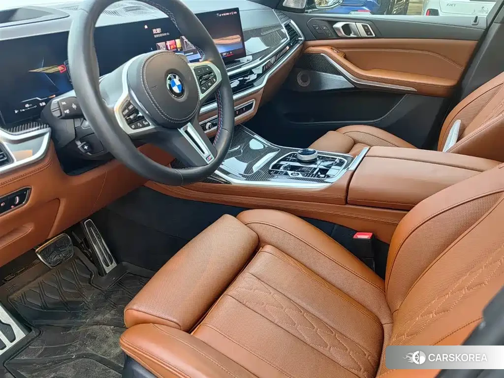 BMW X7 2025 Silver/gray из Китая, фото 3