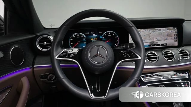 Mercedes-Benz E-Class W213 2023 Черный из Кореи, фото 3