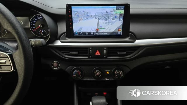Kia The New K3 2nd generation 2023 Белый из Кореи, фото 3