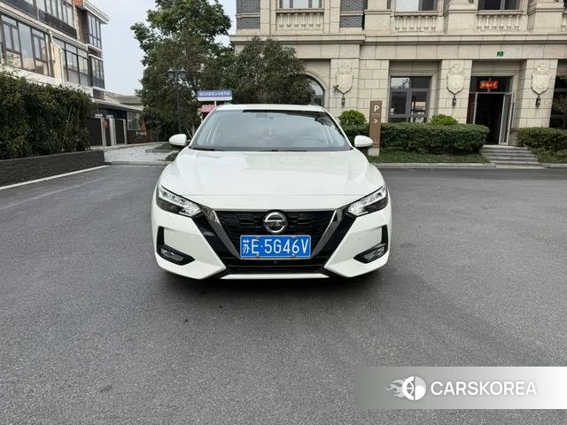 Nissan Sylphy 2022 Белый из Китая, фото 3