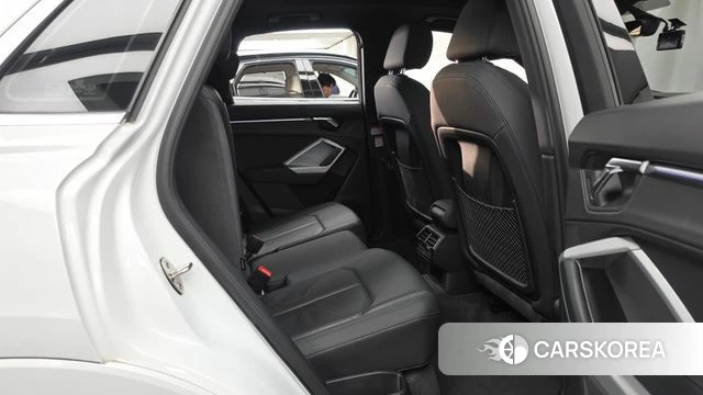 Audi Q3 (F3) 2020 Белый из Кореи, фото 3