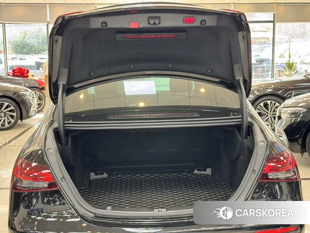 Mercedes-Benz E-Class 2021 Черный из Китая, фото 3