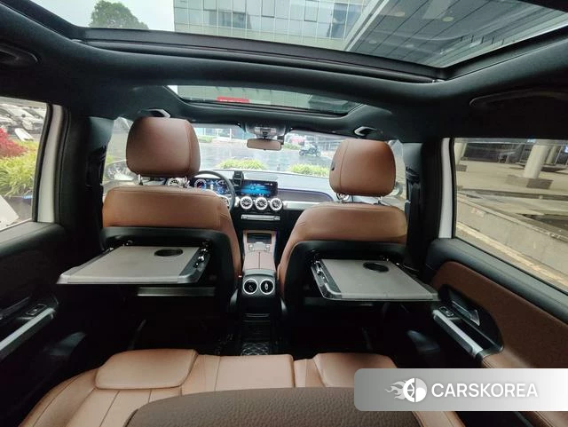 Mercedes-Benz GLB 2023 Белый из Китая, фото 3