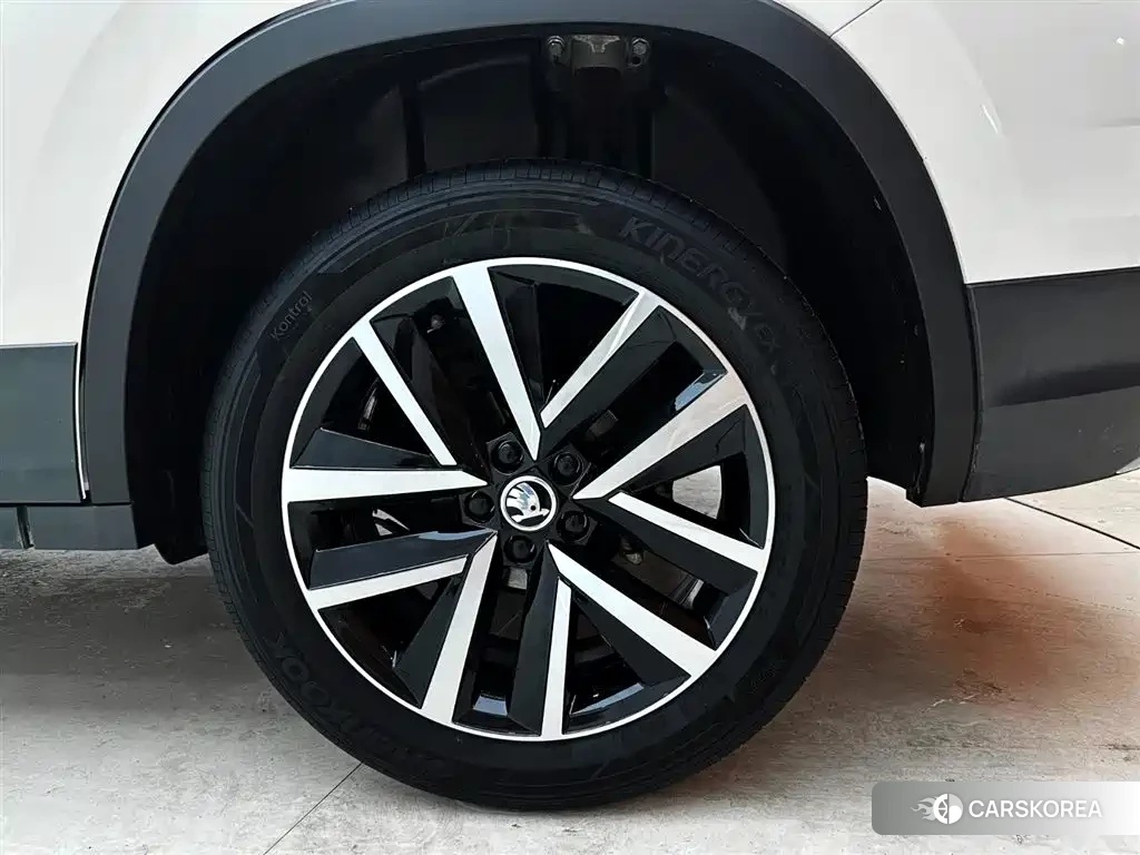 Skoda Kamiq 2022 Белый из Китая, фото 3