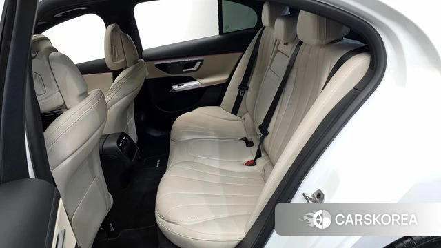 Mercedes-Benz E-Class W214 2025 Белый из Кореи, фото 3