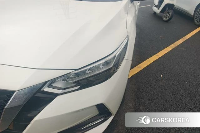 Nissan Sylphy 2023 Белый из Китая, фото 3