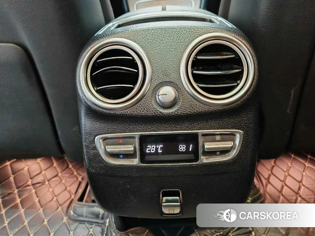 Mercedes-Benz GLC 2021 Белый из Китая, фото 3