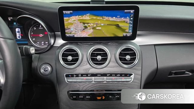 Mercedes-Benz C-Class W205 2019 Белый из Кореи, фото 3