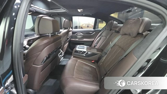 BMW 7 Series (G11) 2021 Черный из Кореи, фото 3