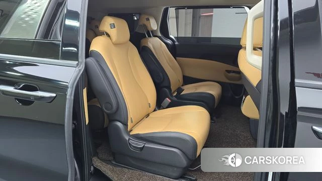 Kia Carnival 4th generation 2023 Черный из Кореи, фото 3