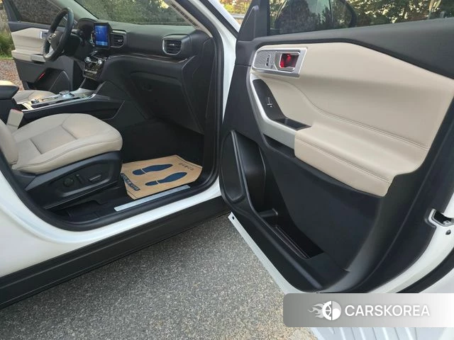 Ford Explorer 6th Generation 2021 Белый из Кореи, фото 3