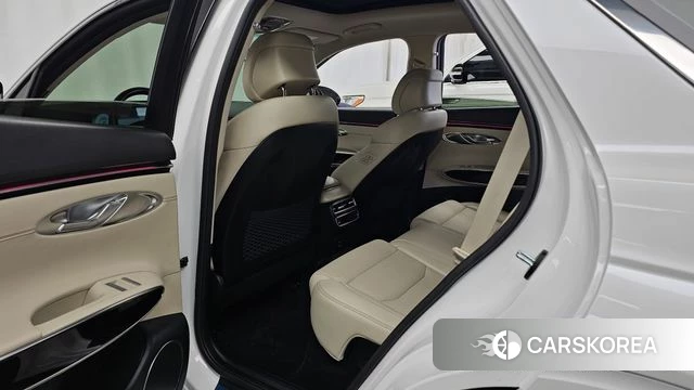 Genesis GV70 2025 Белый из Кореи, фото 3