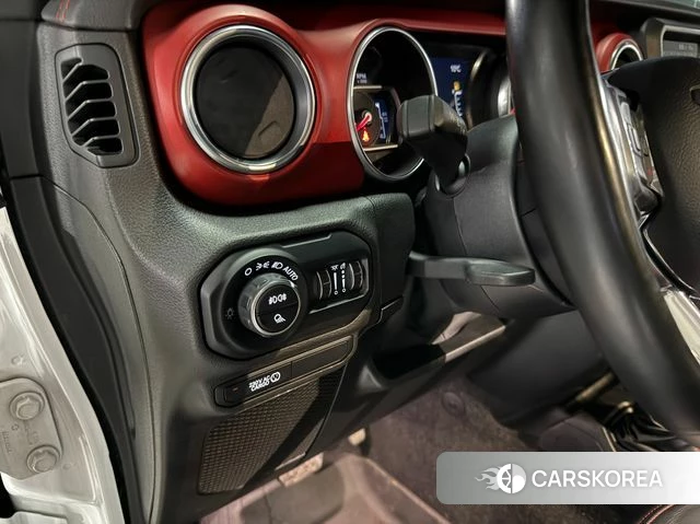 Jeep Gladiator (JT) 2020 Белый из Кореи, фото 3