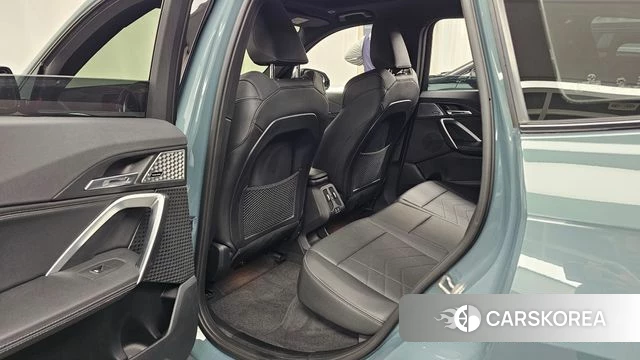 BMW iX1 (U11) 2023 Синий нефрит из Кореи, фото 3