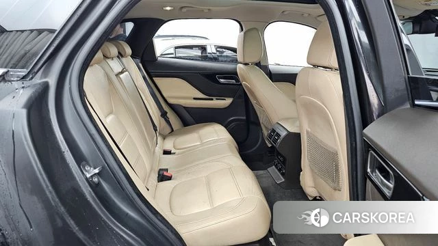 Jaguar F-PACE 2018 Черный из Кореи, фото 3