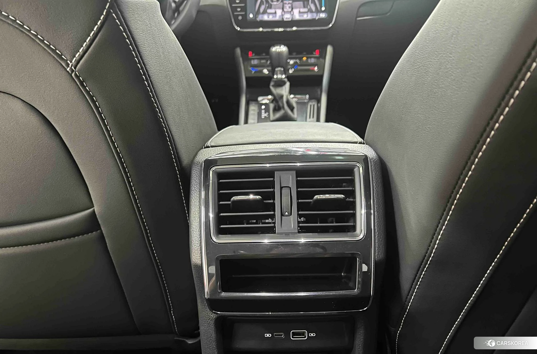 Skoda Superb 2023 Черный из Китая, фото 3
