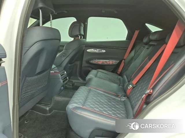 Genesis GV70 2022 Белый из Кореи, фото 3