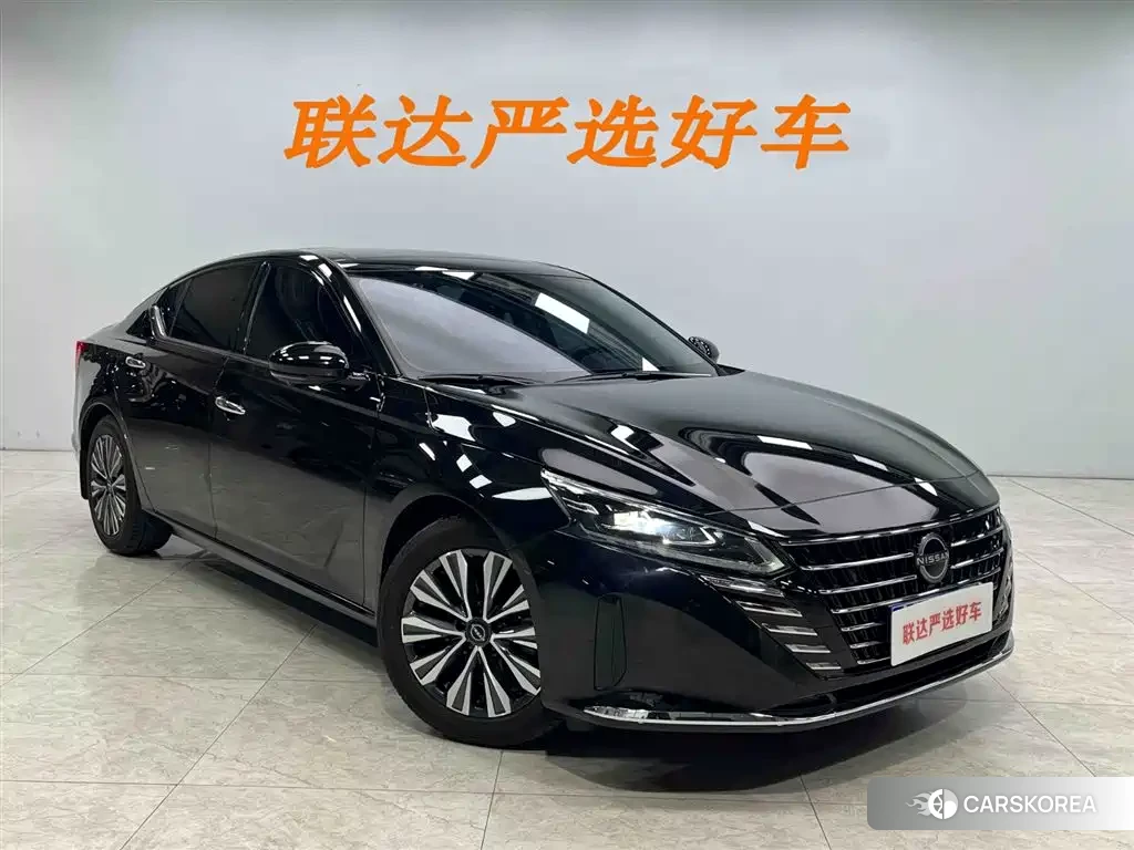 Nissan Altima 2023 Черный из Китая, фото 3