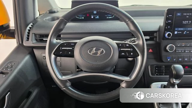 Hyundai Staria 2022 Желтый из Кореи, фото 3