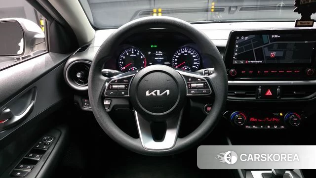 Kia The New K3 2nd generation 2021 Белый из Кореи, фото 3