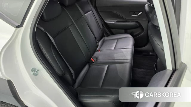 Hyundai Kona (SX2) 2023 Белый из Кореи, фото 3
