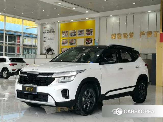 Kia Seltos 2023 Белый из Китая, фото 3
