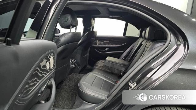 Mercedes-Benz E-Class W213 2021 Серый из Кореи, фото 3