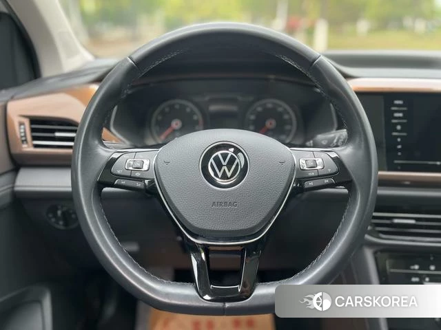 Volkswagen Tharu 2021 Белый из Китая, фото 3