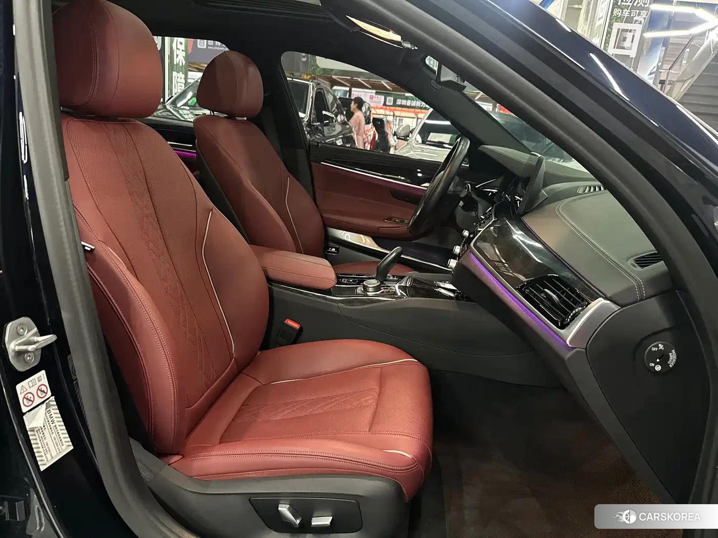 BMW 5 series 2022 Черный из Китая, фото 3