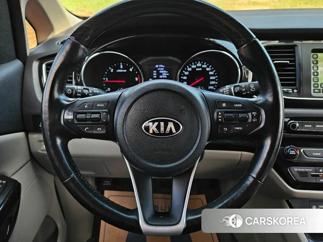 Kia The New Carnival 2018 Черный из Кореи, фото 3