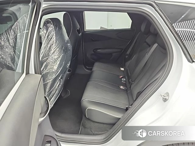 BYD Dolphin 2026 Белый из Кореи, фото 3