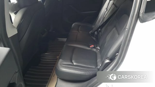 Tesla Model Y 2021 Белый из Кореи, фото 3