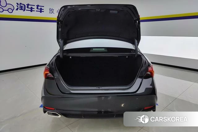 Toyota Avalon 2023 Черный из Китая, фото 3
