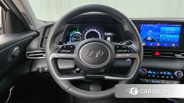 Hyundai Avante Hybrid (CN7) 2023 Белый из Кореи, фото 3
