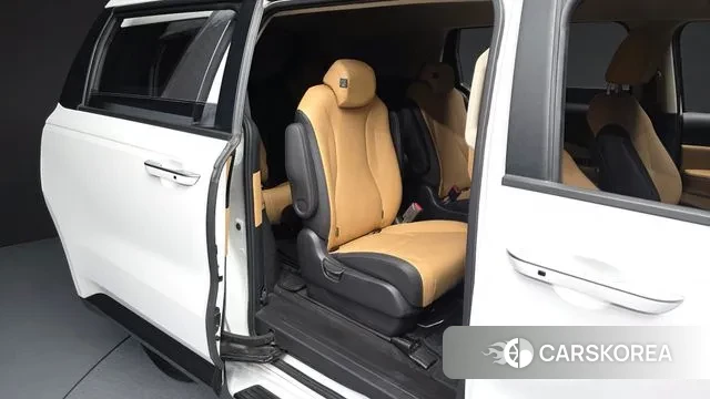 Kia Carnival 4th generation 2021 Белый из Кореи, фото 3