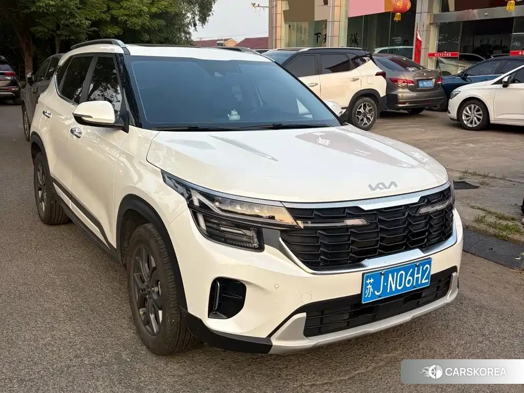 Kia Seltos 2024 Белый из Китая, фото 3