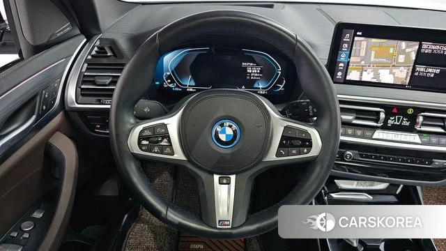 BMW iX3 2024 Белый из Кореи, фото 3