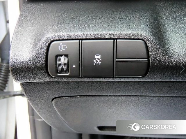 Hyundai The New Avante (CN7) 2023 Белый из Кореи, фото 3