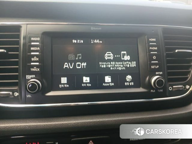 Kia The New Carnival 2018 Серебряный из Кореи, фото 3